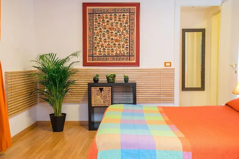 Maison Vaticana Guest House Rome 2*,
