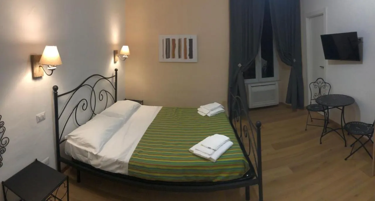 Maison Vaticana Guest House Rome 2*,