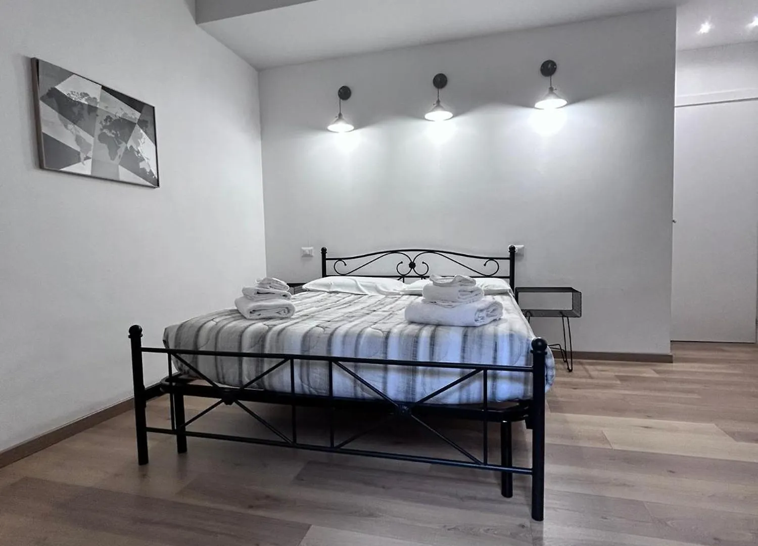 Maison Vaticana Guest House Rome 2*,  Italy